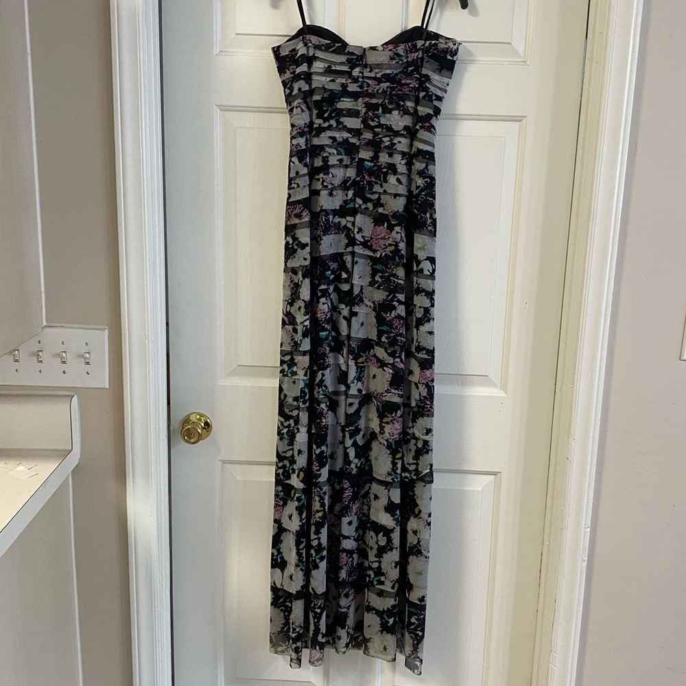 Women’s Strapless Formal Dress - Picture 2 of 8